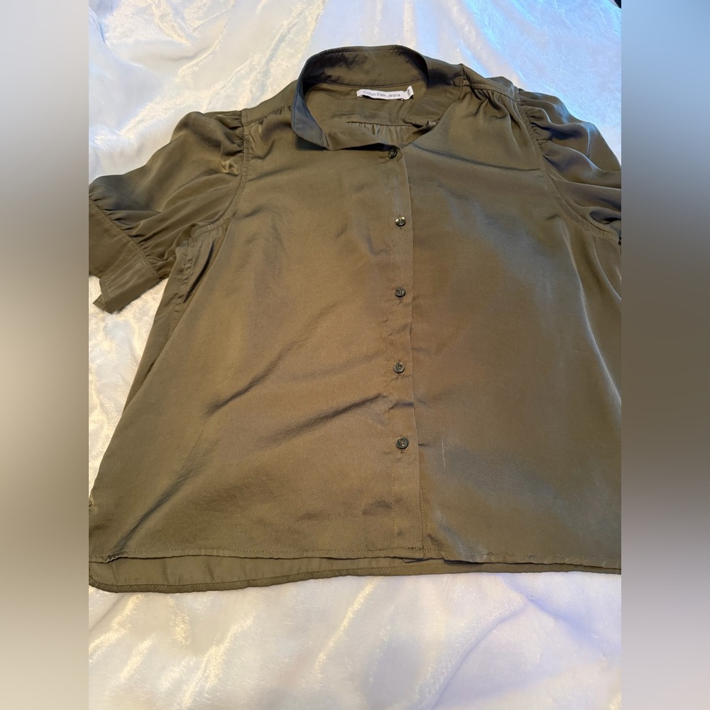 Calvin Klein Jeans Olive Button-Down Shirt - Picture 4 of 10